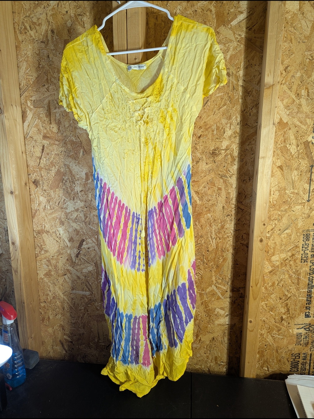 Yellow Tie-Dye V-Neck Maxi Dress with Pink & Purple Chevron Accents